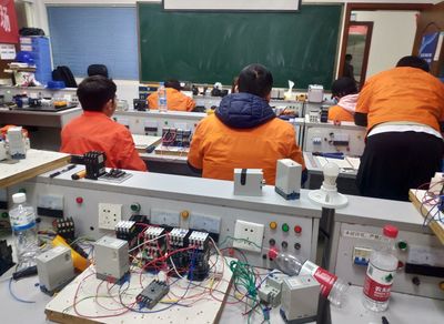 德阳学习水电工技术与选购电工器材全攻略